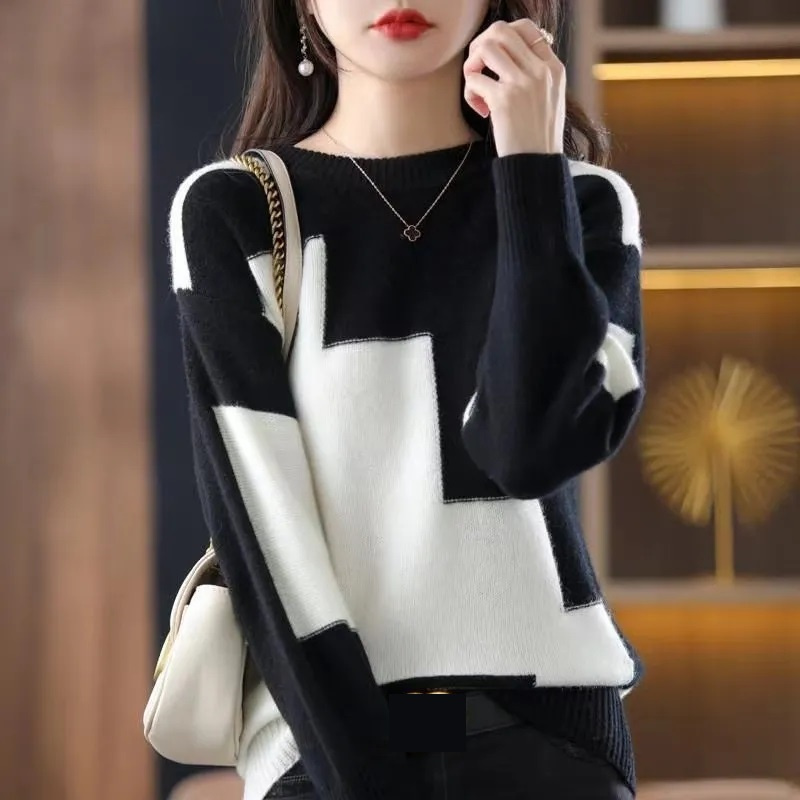 Fashion O-Neck Spliced Knitted - Street Fashion In Korea ulasan dan harga